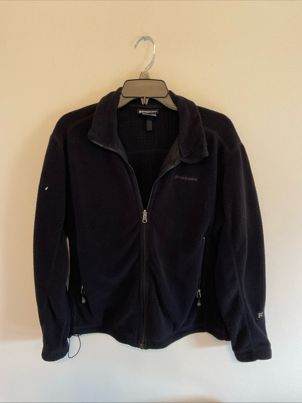 Patagonia Black Zip-Up Fleece Jacket women’s size Large